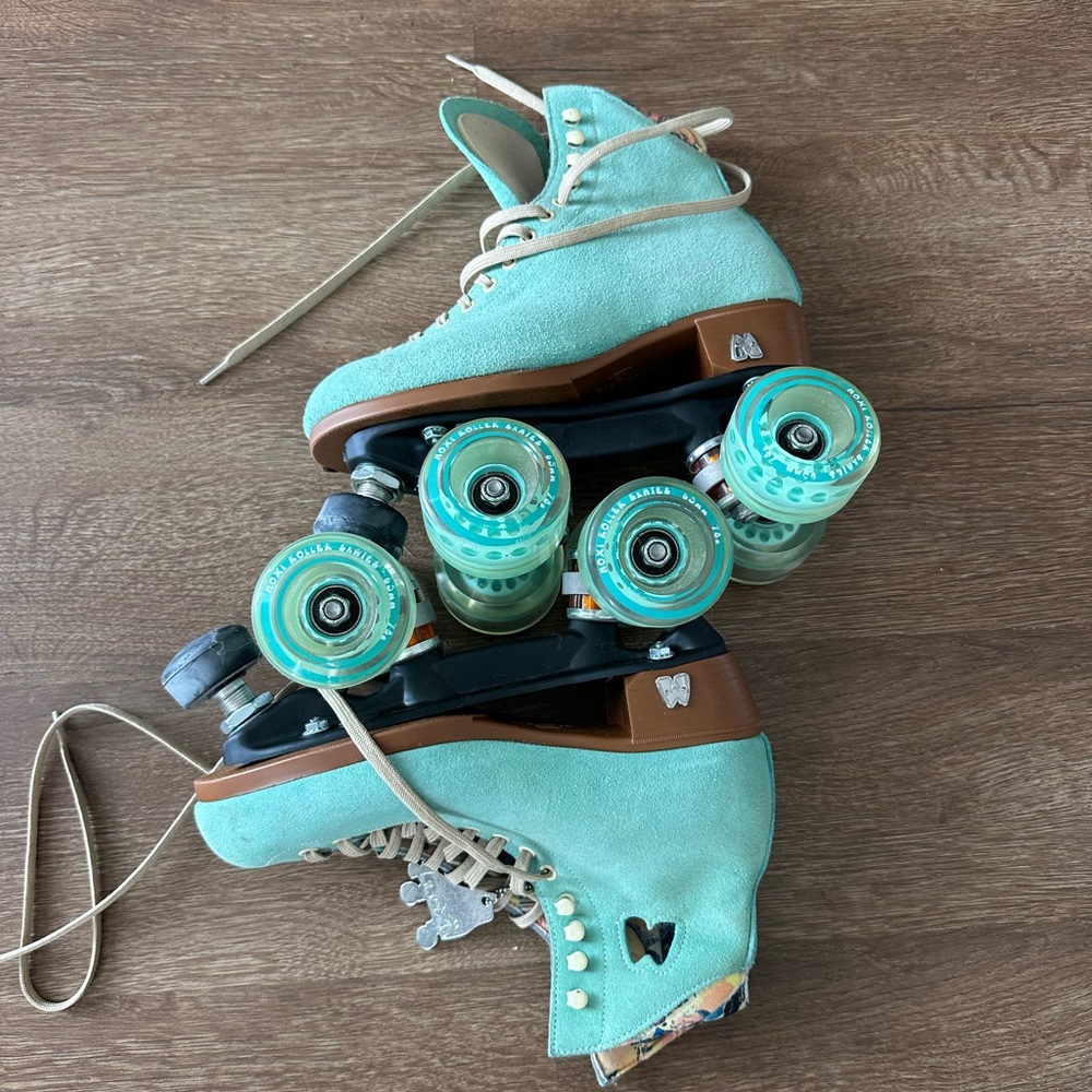 Moxi lolly roller skates 🛼